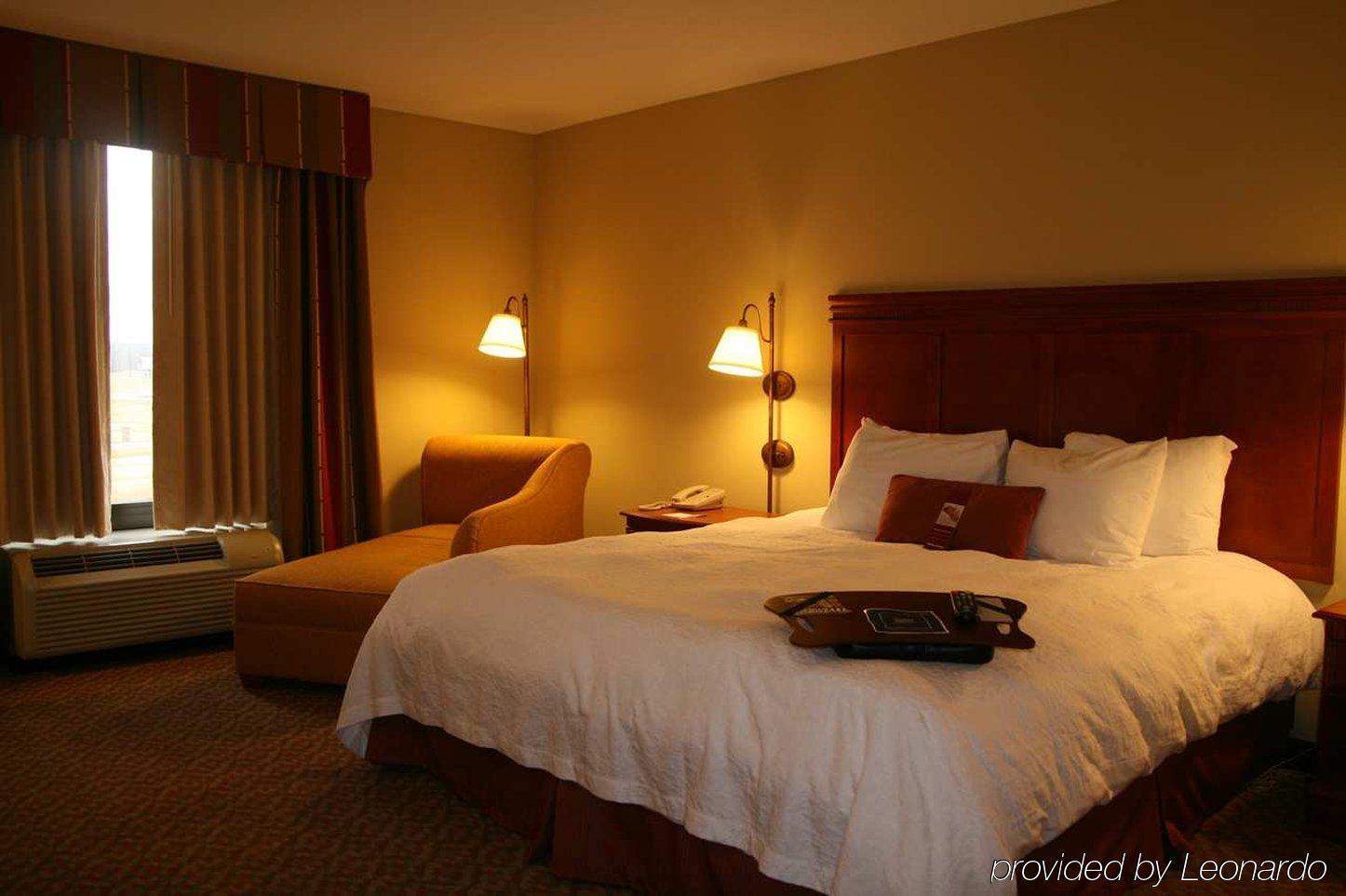 Hampton Inn Martin Rum bild