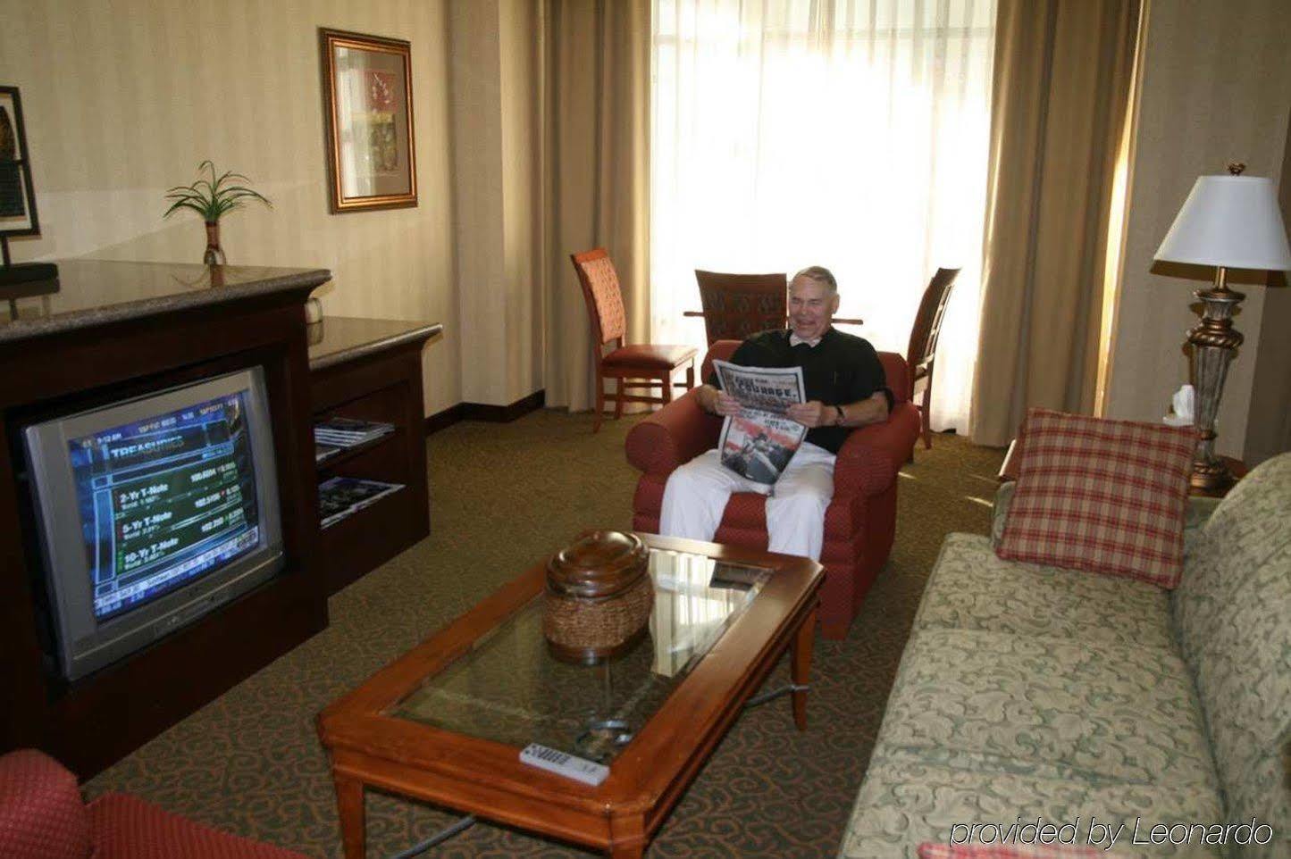 Hampton Inn Martin Rum bild
